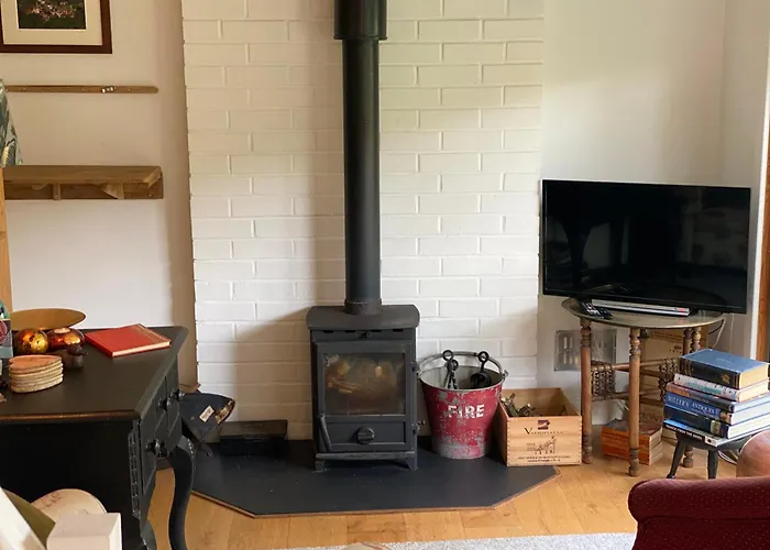 \'The Den\' Self Contained One Bedroom Annexe.