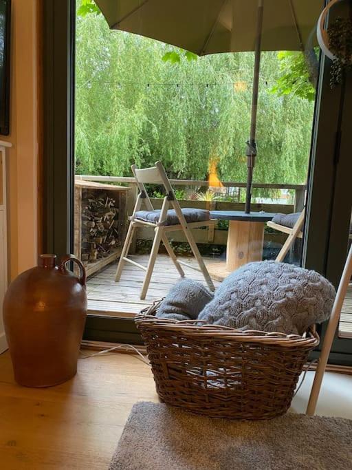 Apartamento 'the Den' Self Contained One Bedroom Annexe. Stockbridge (Hampshire)