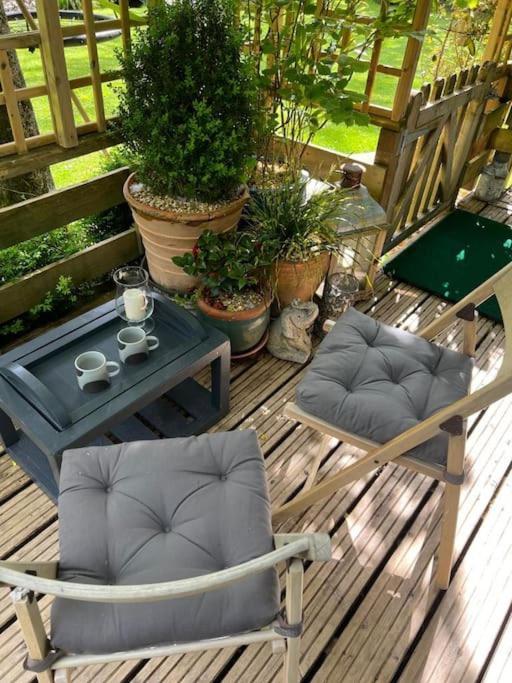 'the Den' Self Contained One Bedroom Annexe. *