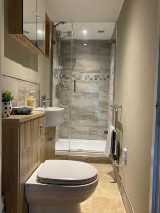 Apartamento 'the Den' Self Contained One Bedroom Annexe.